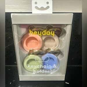 NEW Heyday 4 Pack Multicolor Silicone Keychain & Holder For Apple Airtag